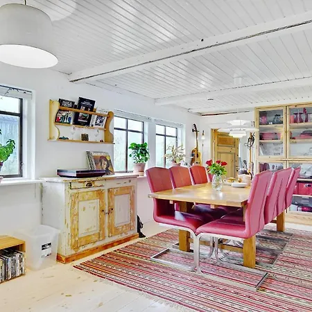 Nice In With 3 Bedrooms 度假居 *