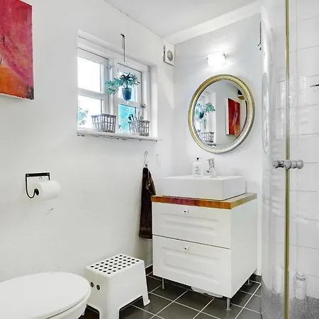 度假居 Nice In With 3 Bedrooms Tureby
